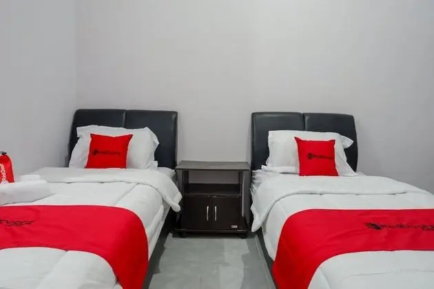 İki Ayrı Yataklı Oda (RedDoorz)