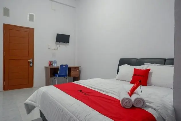 Tek Büyük Yataklı Oda (RedDoorz)