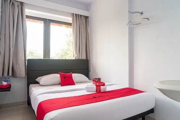 Tek Büyük Yataklı Oda (RedDoorz)