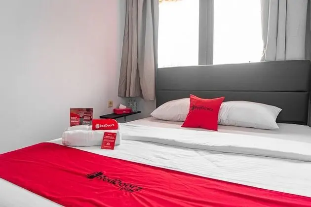 Tek Büyük Yataklı Oda (RedDoorz)