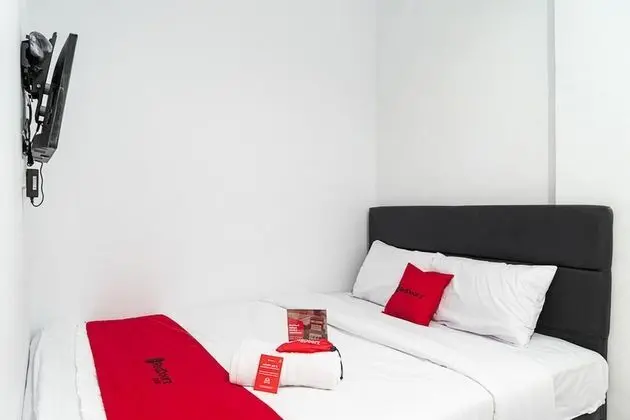 Tek Büyük Yataklı Oda (RedDoorz)