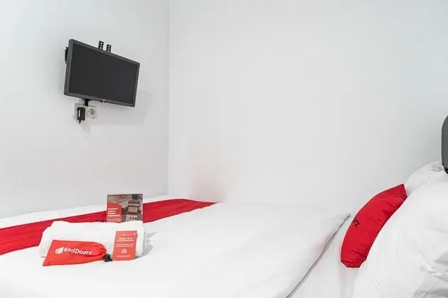 Tek Büyük Yataklı Oda (RedDoorz)