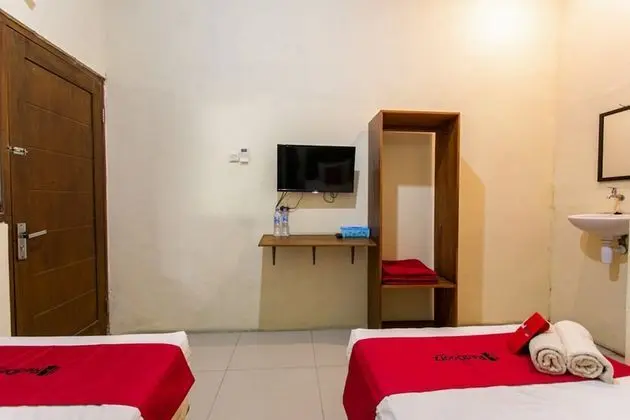 İki Ayrı Yataklı Oda (RedDoorz)