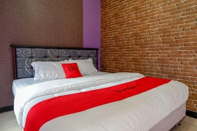 Tek Büyük Yataklı Oda (RedDoorz)