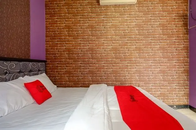Tek Büyük Yataklı Oda (RedDoorz)