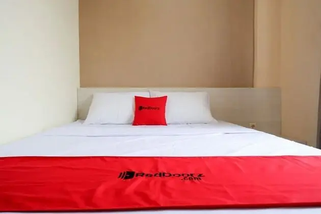 Tek Büyük Yataklı Oda (RedDoorz)