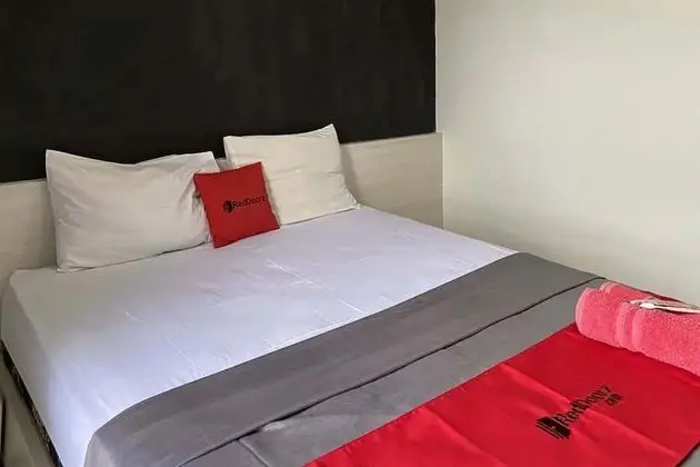 Tek Büyük Yataklı Oda (RedDoorz)
