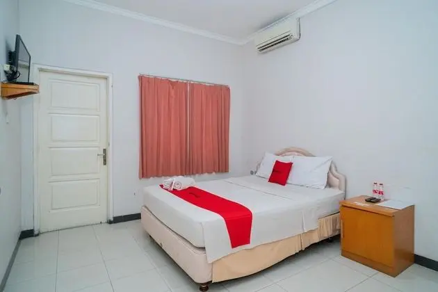 Tek Büyük Yataklı Oda (RedDoorz)