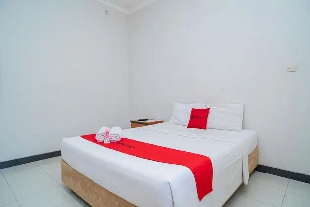 Tek Büyük Yataklı Oda (RedDoorz)