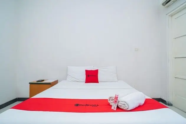 Tek Büyük Yataklı Oda (RedDoorz)