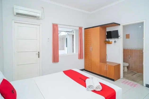 Tek Büyük Yataklı Oda (RedDoorz)