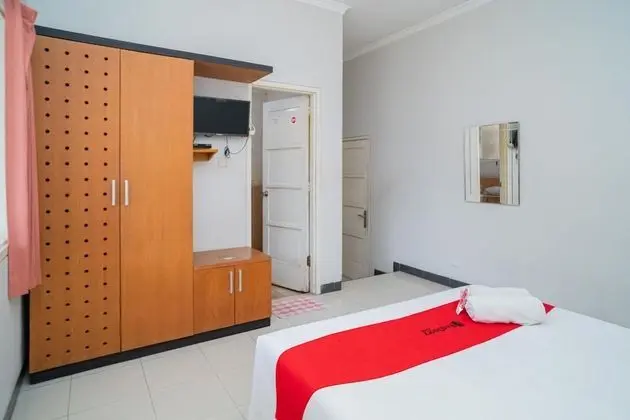 Tek Büyük Yataklı Oda (RedDoorz)