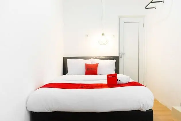 Tek Büyük Yataklı Oda (RedDoorz)