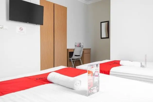 İki Ayrı Yataklı Oda (RedDoorz)
