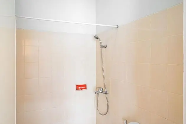 İki Ayrı Yataklı Oda (RedDoorz)