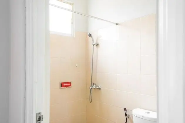 Tek Büyük Yataklı Oda (RedDoorz)