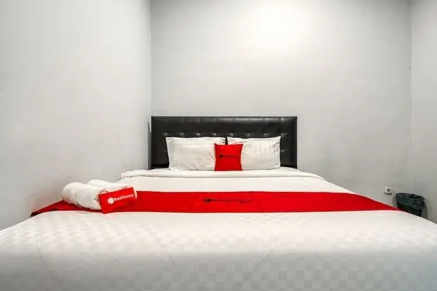 Tek Büyük Yataklı Oda (RedDoorz)