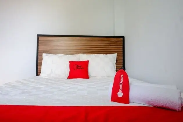 Tek Büyük Yataklı Oda (RedDoorz)