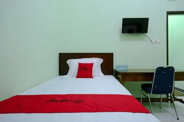 İki Ayrı Yataklı Oda (RedDoorz)