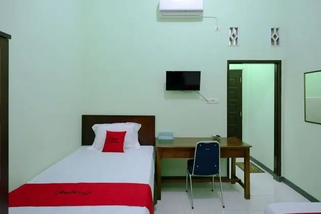 İki Ayrı Yataklı Oda (RedDoorz)