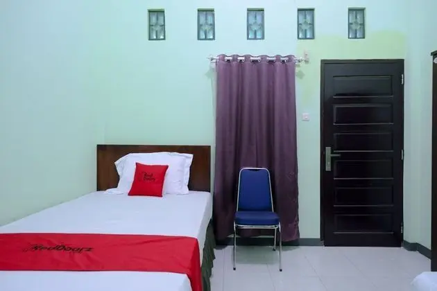 İki Ayrı Yataklı Oda (RedDoorz)