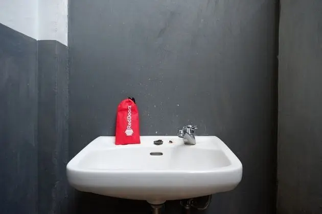 İki Ayrı Yataklı Oda (RedDoorz)