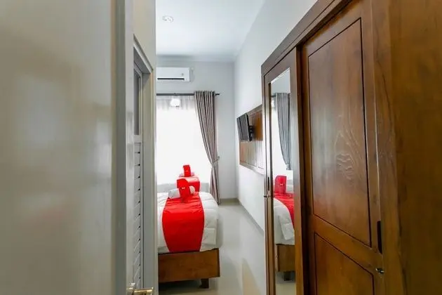 İki Ayrı Yataklı Oda (RedDoorz)