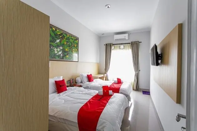 Premium İki Ayrı Yataklı Oda (RedDoorz)