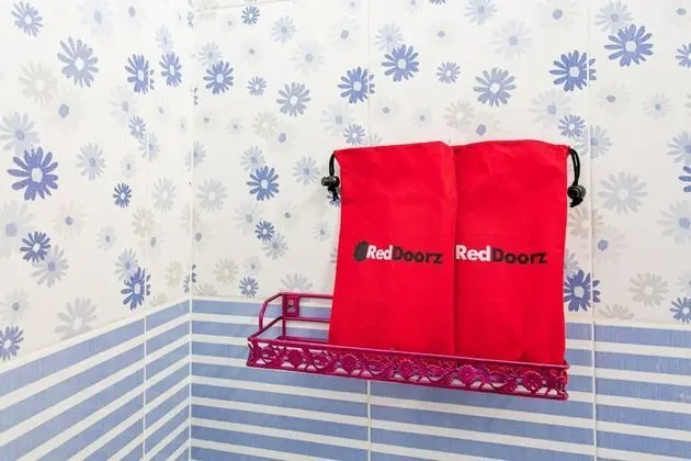 Premium İki Ayrı Yataklı Oda (RedDoorz)