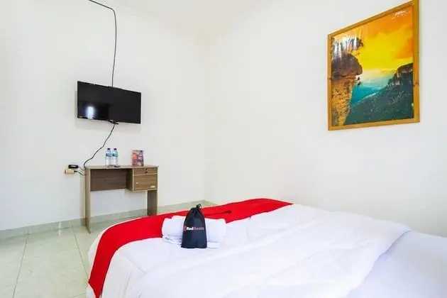 Tek Büyük Yataklı Oda (RedDoorz)