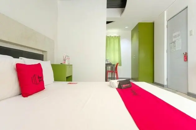 Deluxe Tek Büyük Yataklı Oda (Reddoorz)