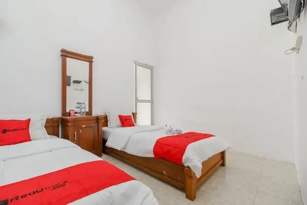 İki Ayrı Yataklı Oda (RedDoorz)