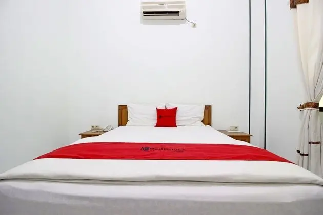 Economy Tek Büyük Yataklı Oda