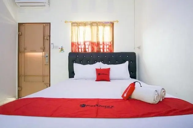 Tek Büyük Yataklı Oda (RedDoorz)