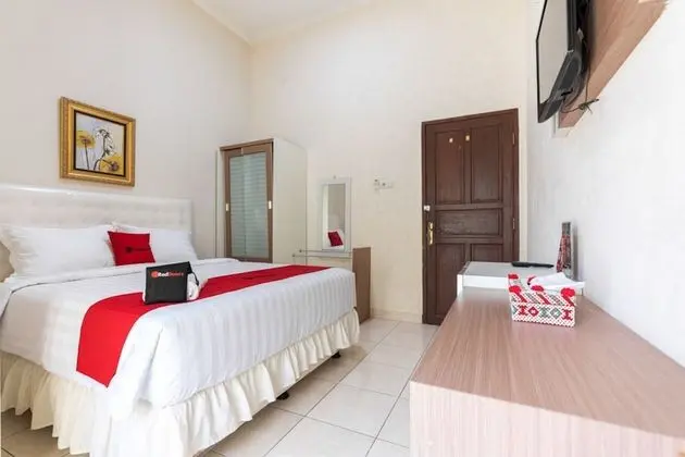 Tek Büyük Yataklı Oda (RedDoorz)