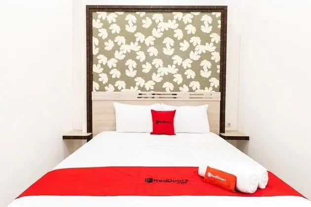 Tek Büyük Yataklı Oda (RedDoorz)