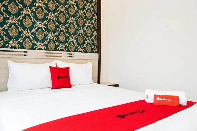 Tek Büyük Yataklı Oda (RedDoorz)