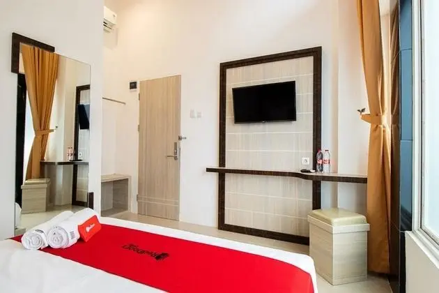 Tek Büyük Yataklı Oda (RedDoorz)