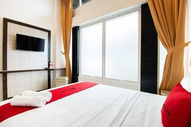 Tek Büyük Yataklı Oda (RedDoorz)