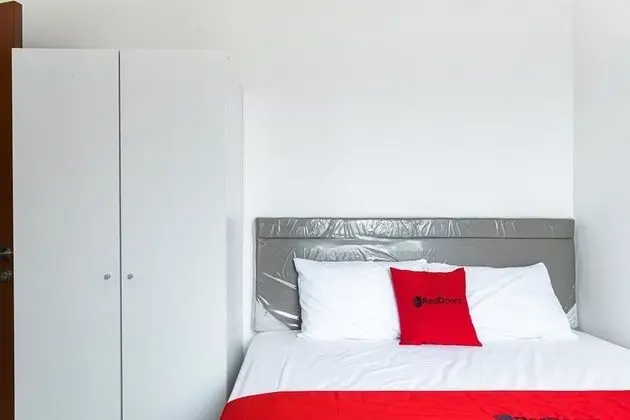 Tek Büyük Yataklı Oda (RedDoorz)