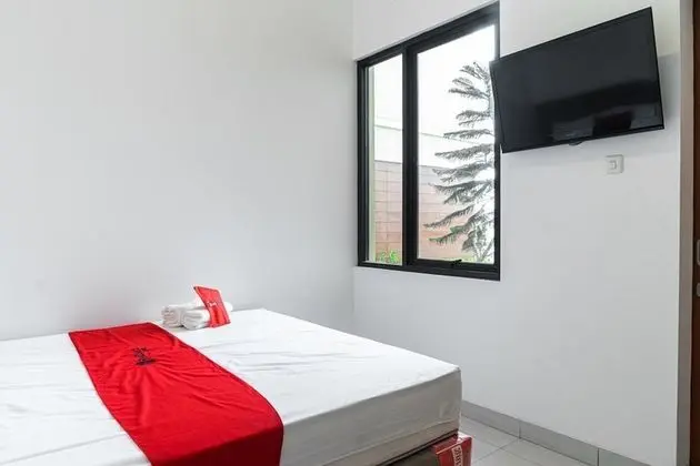 Tek Büyük Yataklı Oda (RedDoorz)
