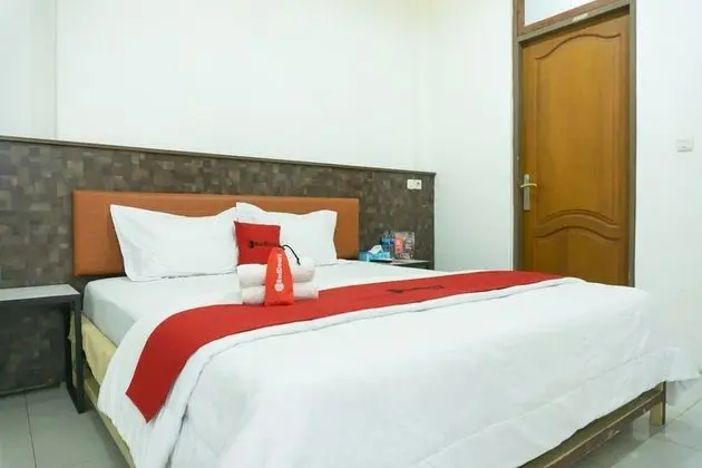 Tek Büyük Yataklı Oda (RedDoorz)