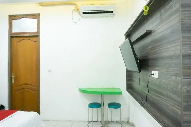 Tek Büyük Yataklı Oda (RedDoorz)