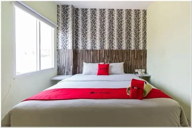 Tek Büyük Yataklı Oda (RedDoorz)