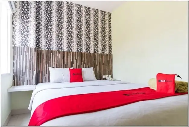 Tek Büyük Yataklı Oda (RedDoorz)