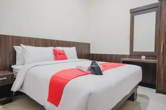 Tek Büyük Yataklı Oda (RedDoorz)
