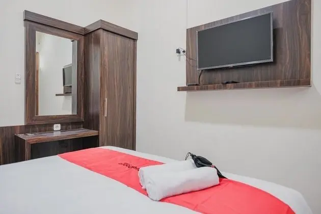 Tek Büyük Yataklı Oda (RedDoorz)