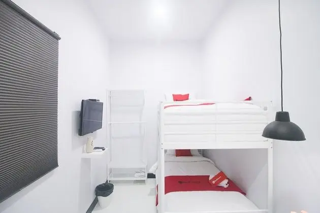 Ortak Ranzalı Oda (RedDoorz)