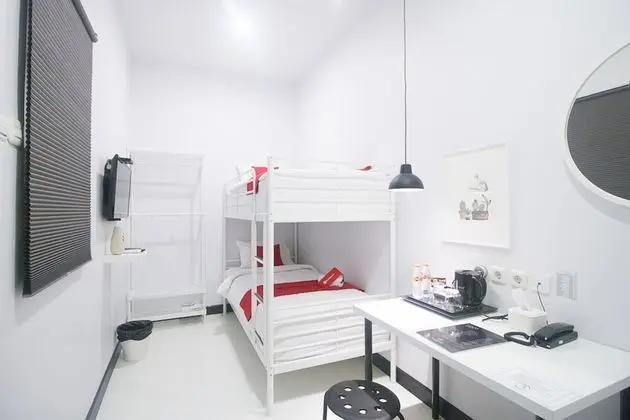 Ortak Ranzalı Oda (RedDoorz)