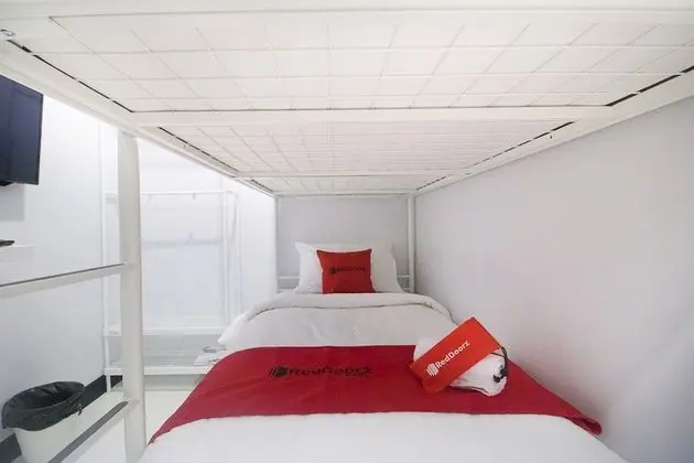 Ortak Ranzalı Oda (RedDoorz)